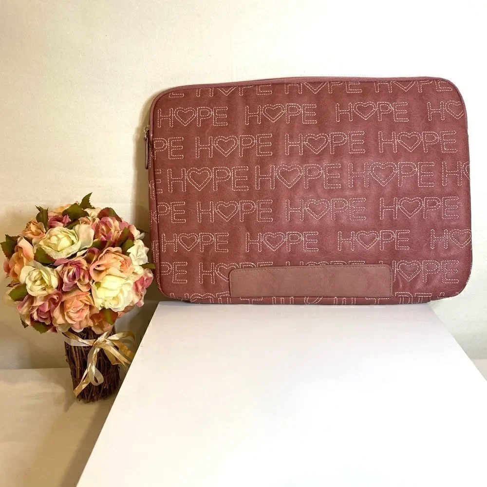 NWOT MICHE Laptop Case